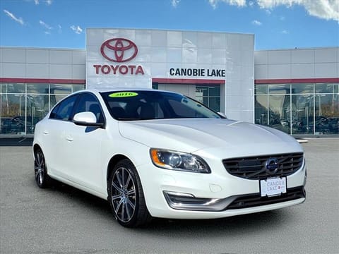 1 image of 2016 Volvo S60 Inscription T5 Platinum