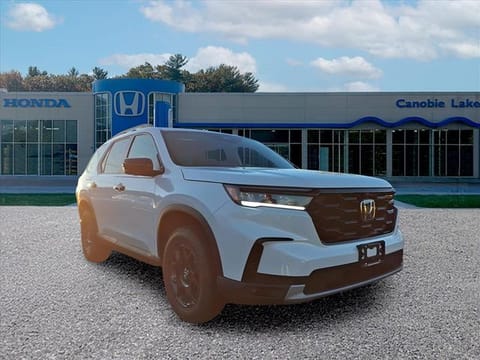 1 image of 2025 Honda Pilot TrailSport