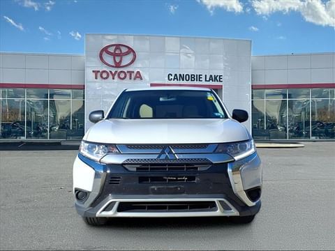 2020 Mitsubishi Outlander SE