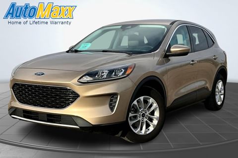 1 image of 2021 Ford Escape SE