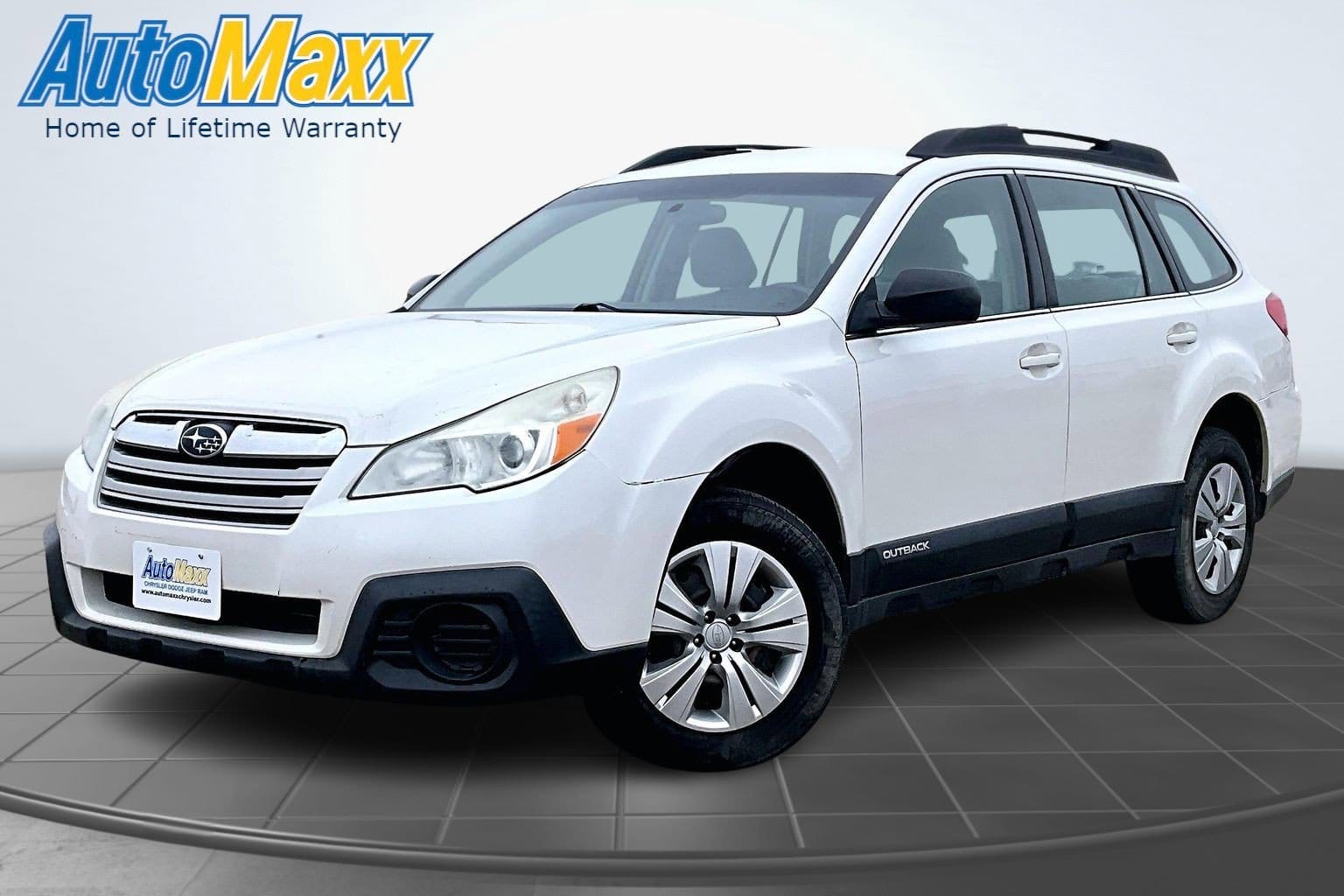 2014 Subaru Outback Base's photo