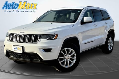 1 image of 2022 Jeep Grand Cherokee WK Laredo X