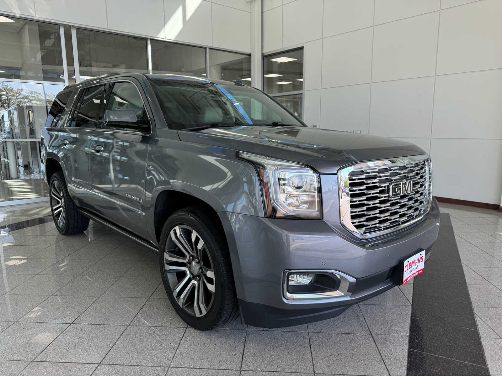 Used 2020 GMC Yukon Denali with VIN 1GKS2CKJ5LR140107 for sale in Lincoln, NE