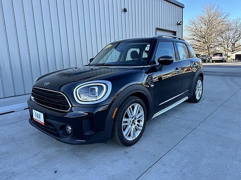 1 image of 2022 MINI Countryman Cooper