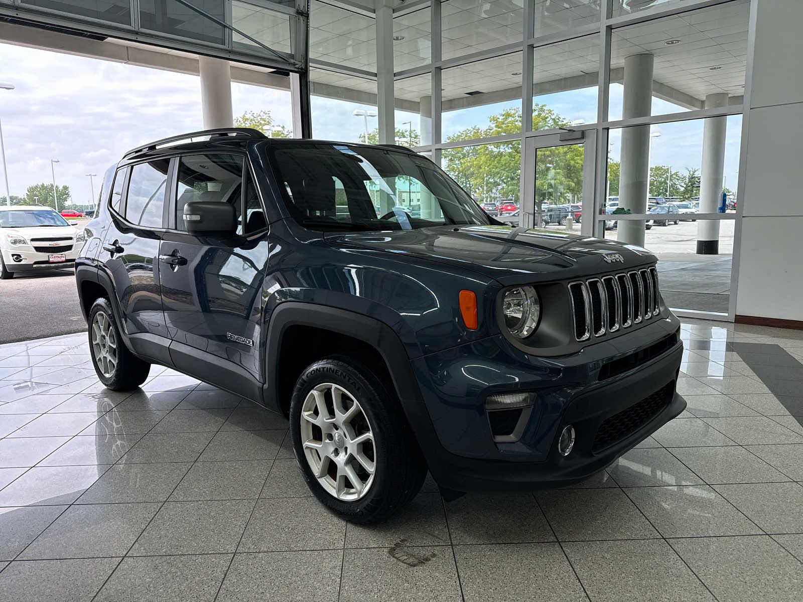 Used 2021 Jeep Renegade Limited with VIN ZACNJDD1XMPM49924 for sale in Lincoln, NE