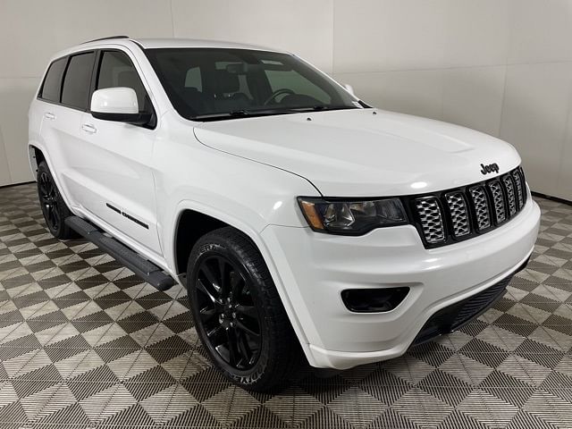 Used 2018 Jeep Grand Cherokee Altitude with VIN 1C4RJFAG8JC453396 for sale in Phoenix, AZ