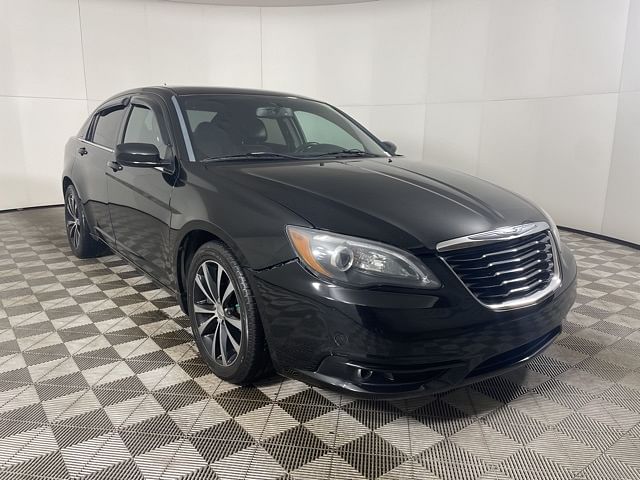 Used 2012 Chrysler 200 S with VIN 1C3CCBHG7CN308747 for sale in Phoenix, AZ