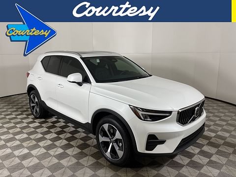 1 image of 2025 Volvo XC40 B5 Core