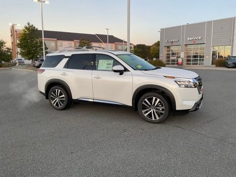1 image of 2025 Nissan Pathfinder Platinum