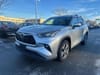 2 thumbnail image of  2022 Toyota Highlander XLE