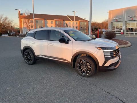 1 image of 2026 Nissan Kicks SR