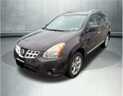 1 image of 2011 Nissan Rogue SV