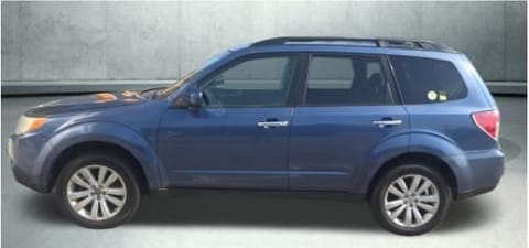 1 image of 2011 Subaru Forester 2.5X