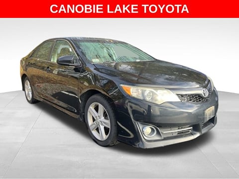 1 image of 2013 Toyota Camry SE