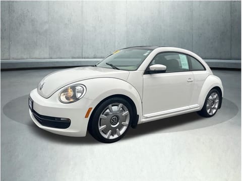 1 image of 2013 Volkswagen Beetle 2.5L