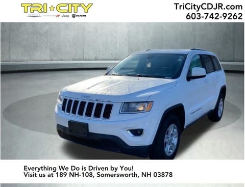 1 image of 2016 Jeep Grand Cherokee Laredo