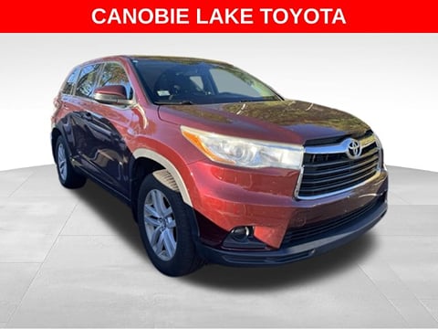 1 image of 2016 Toyota Highlander LE V6