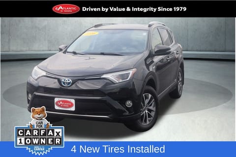 1 image of 2016 Toyota RAV4 Hybrid XLE
