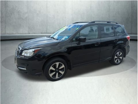 1 image of 2017 Subaru Forester 2.5i Premium