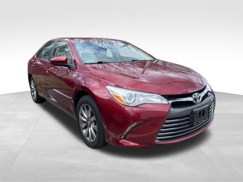 1 image of 2017 Toyota Camry XLE