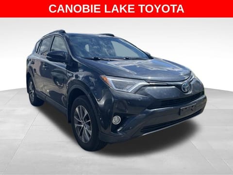 1 image of 2017 Toyota RAV4 Hybrid XLE