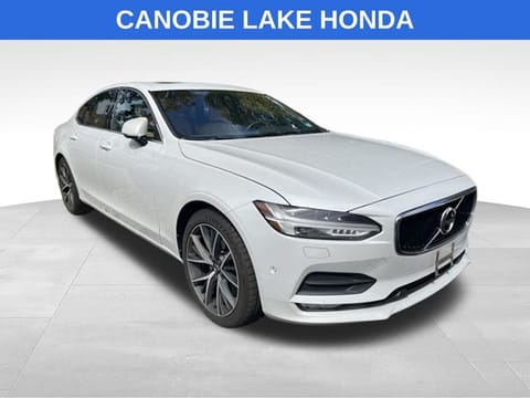 1 image of 2017 Volvo S90 T6 Momentum