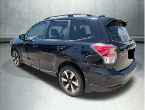 1 image of 2018 Subaru Forester 2.5i Premium