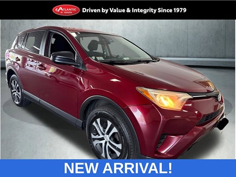 1 image of 2018 Toyota RAV4 LE