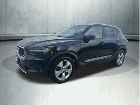 1 image of 2019 Volvo XC40 Momentum