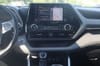 23 thumbnail image of  2020 Toyota Highlander Hybrid XLE