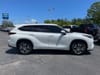 10 thumbnail image of  2021 Toyota Highlander Hybrid XLE