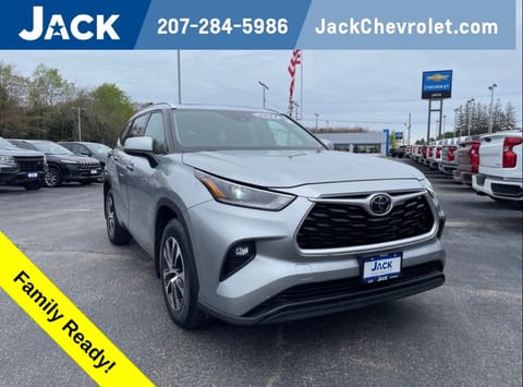 1 image of 2021 Toyota Highlander XLE