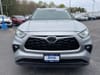 2 thumbnail image of  2021 Toyota Highlander XLE
