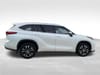 7 thumbnail image of  2021 Toyota Highlander XLE