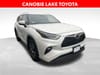 1 placeholder image of  2021 Toyota Highlander XLE