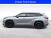 6 thumbnail image of  2021 Toyota Highlander XLE