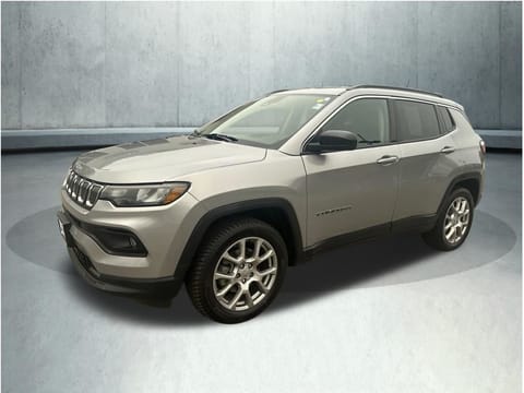 1 image of 2022 Jeep Compass Latitude Lux
