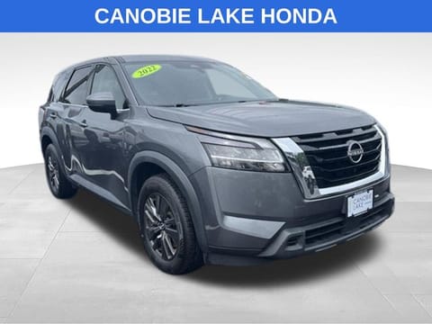 1 image of 2022 Nissan Pathfinder S