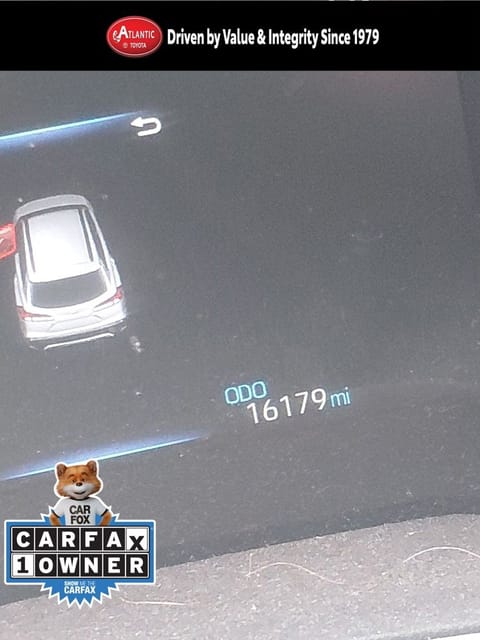1 image of 2022 Toyota Corolla Cross XLE