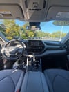 28 thumbnail image of  2022 Toyota Highlander LE