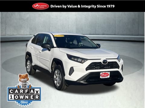 1 image of 2022 Toyota RAV4 LE