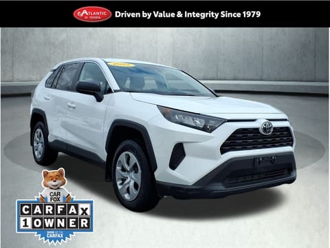 1 image of 2022 Toyota RAV4 LE