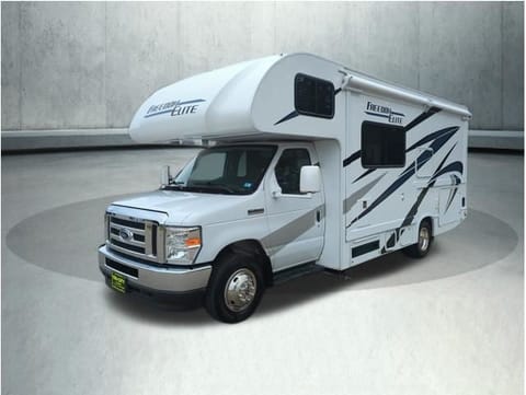 1 image of 2023 Ford E-450SD Base