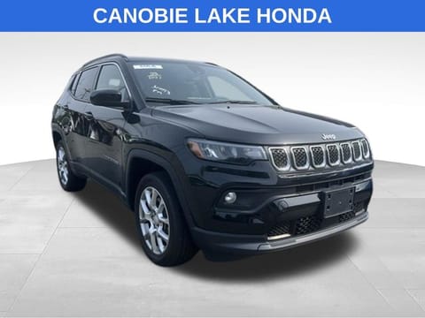 1 image of 2023 Jeep Compass Latitude Lux