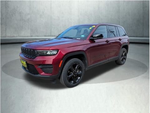 1 image of 2023 Jeep Grand Cherokee Altitude X