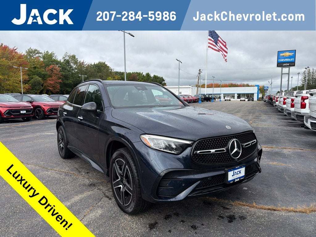 2023 Mercedes-Benz GLC 300