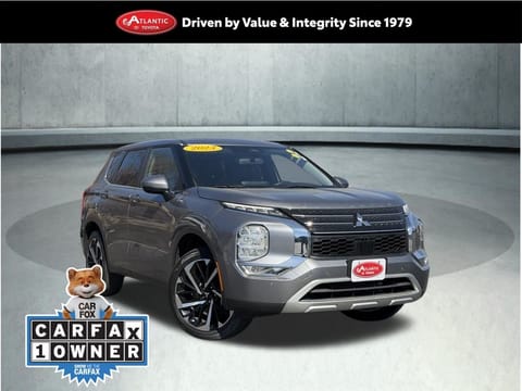 1 image of 2023 Mitsubishi Outlander SE