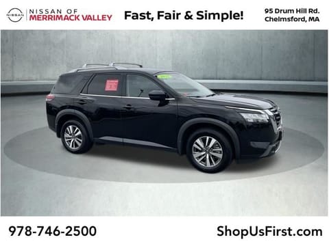 1 image of 2023 Nissan Pathfinder SL