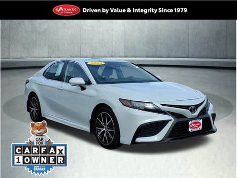 1 image of 2023 Toyota Camry SE