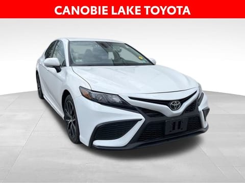 1 image of 2023 Toyota Camry SE